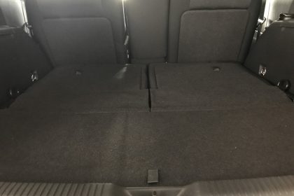 トランクが空の車